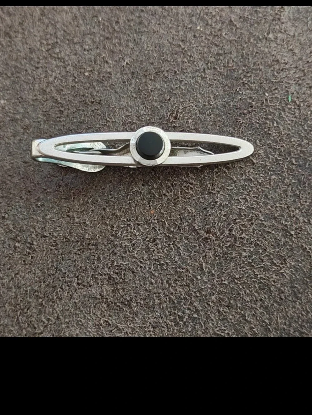 1950s/60s Swank Open Frame With a Circular Black Onyx Stone Center Tie Clip
